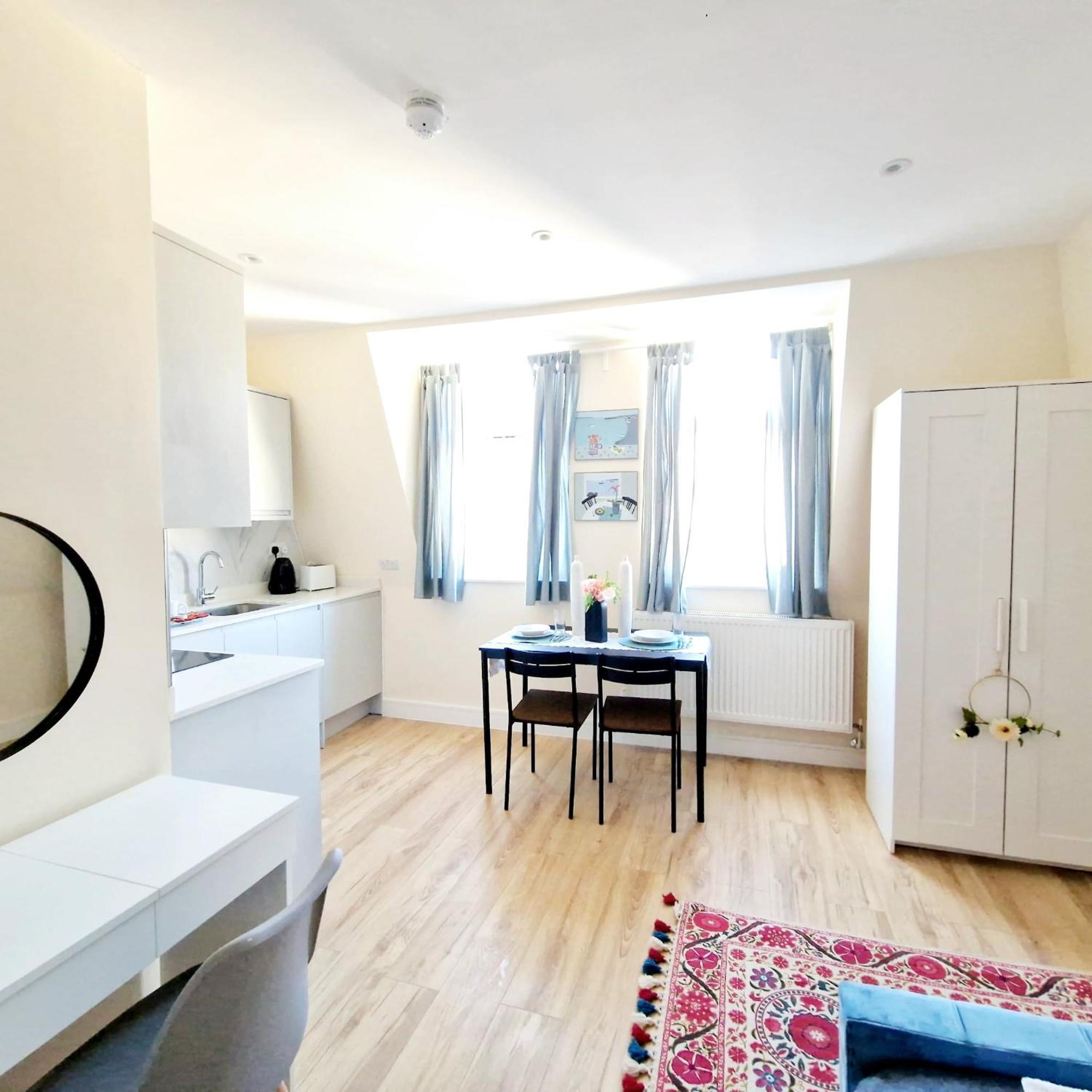 Crendon House Boutique Hotel High Wycombe Buckinghamshire 외부 사진